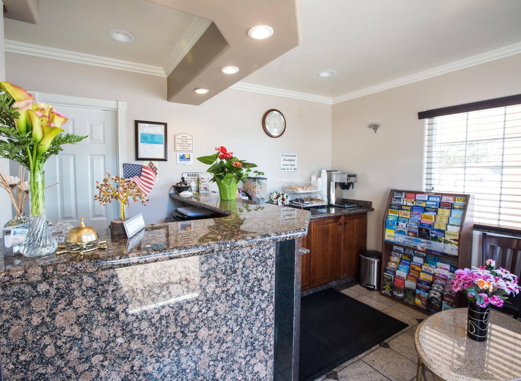 פיסמו ביץ' Beachwalker Inn & Suites מראה חיצוני תמונה