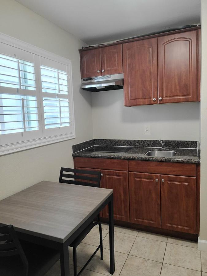 פיסמו ביץ' Beachwalker Inn & Suites מראה חיצוני תמונה